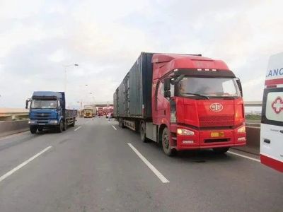 道路貨物運輸保障砂石等貨運暢通，交通運輸部多措并舉穩定地方運輸